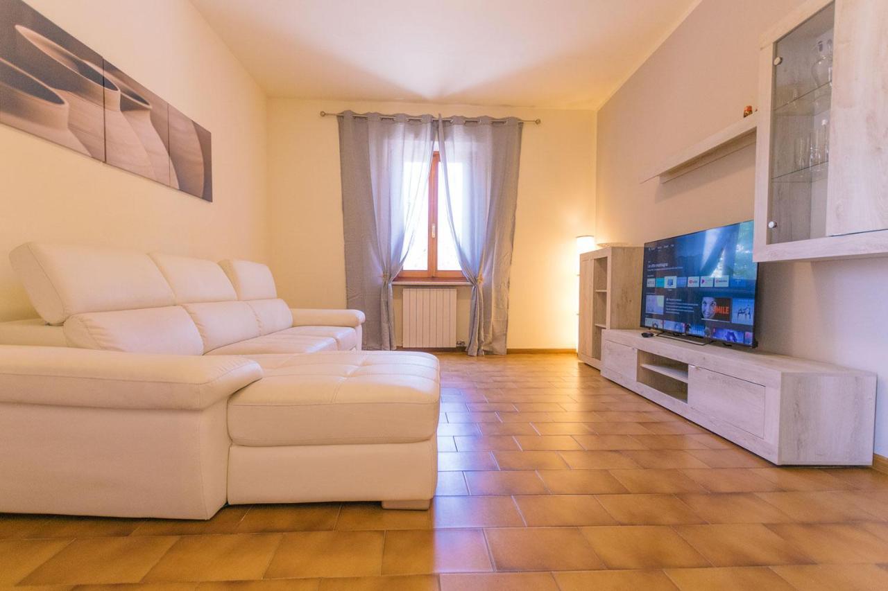Podere La Vignata Toiano Esterno foto