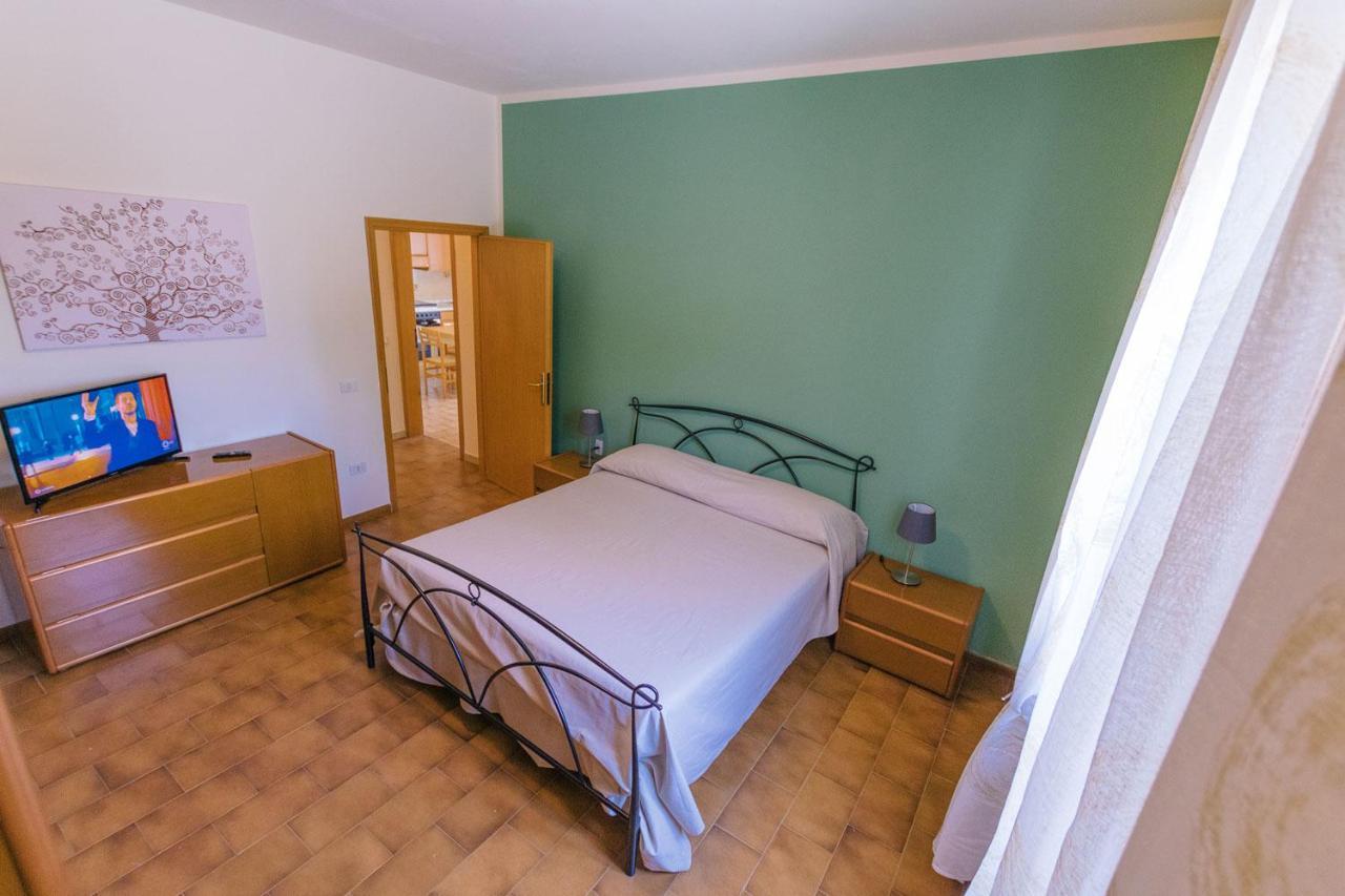 Podere La Vignata Toiano Esterno foto