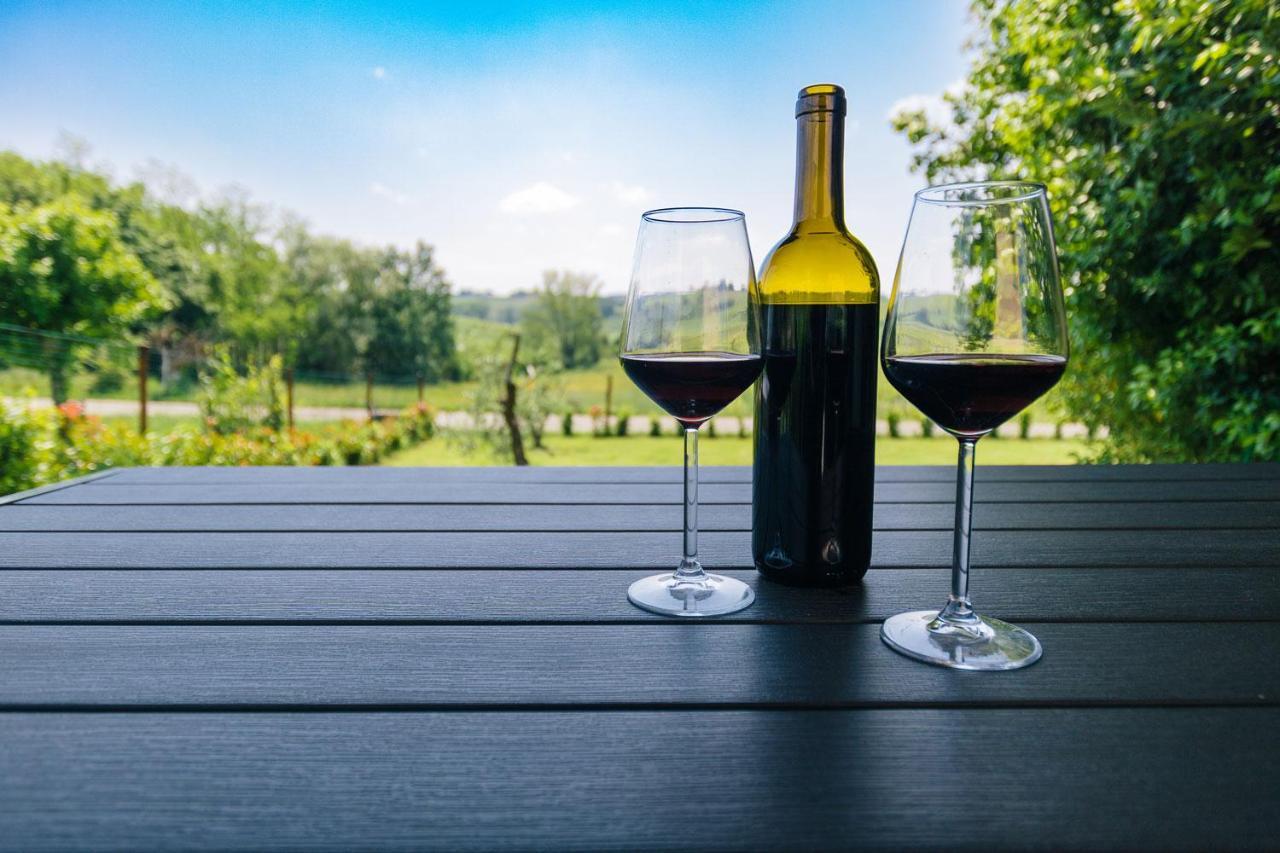 Podere La Vignata Toiano Esterno foto