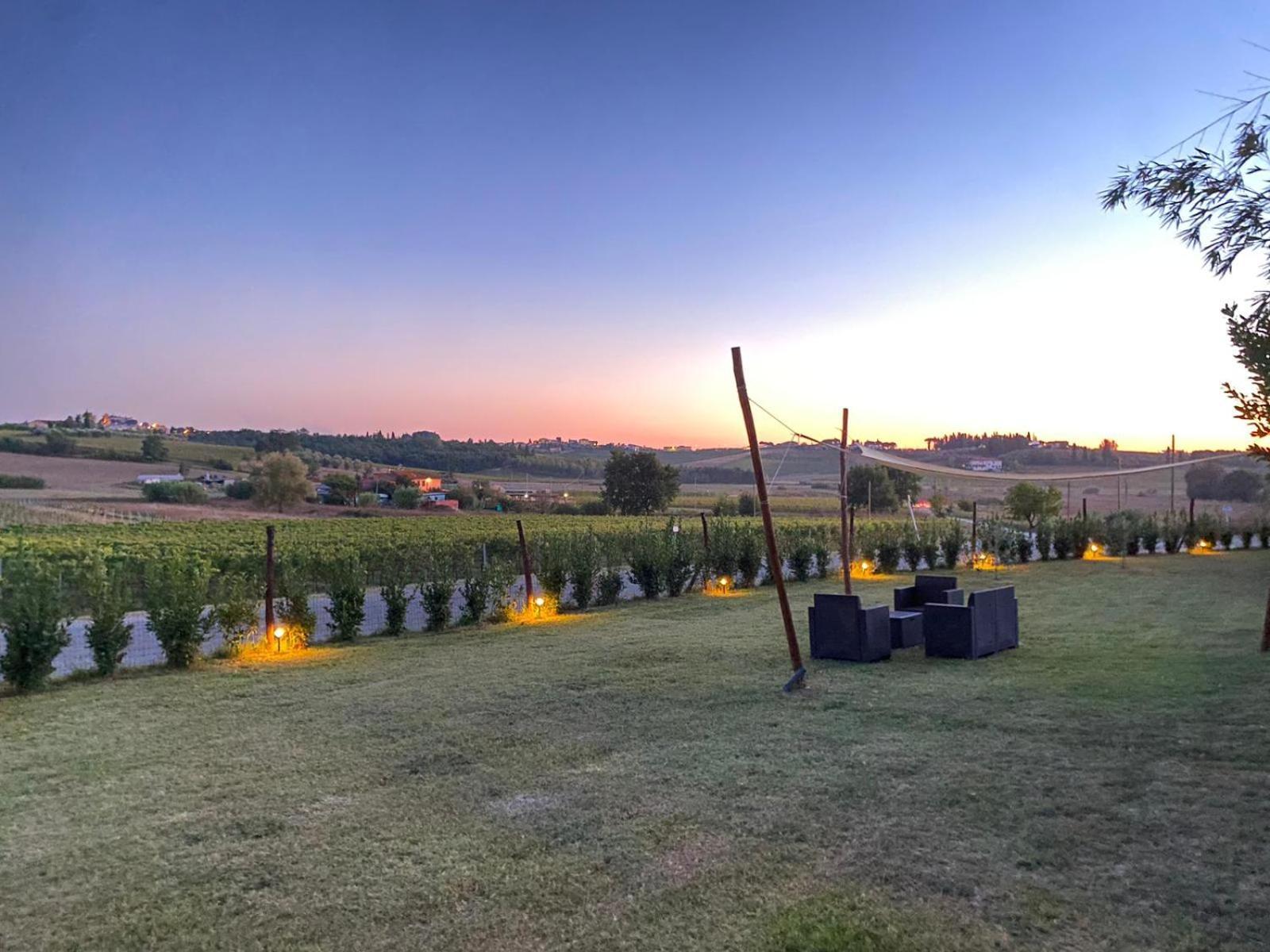 Podere La Vignata Toiano Esterno foto